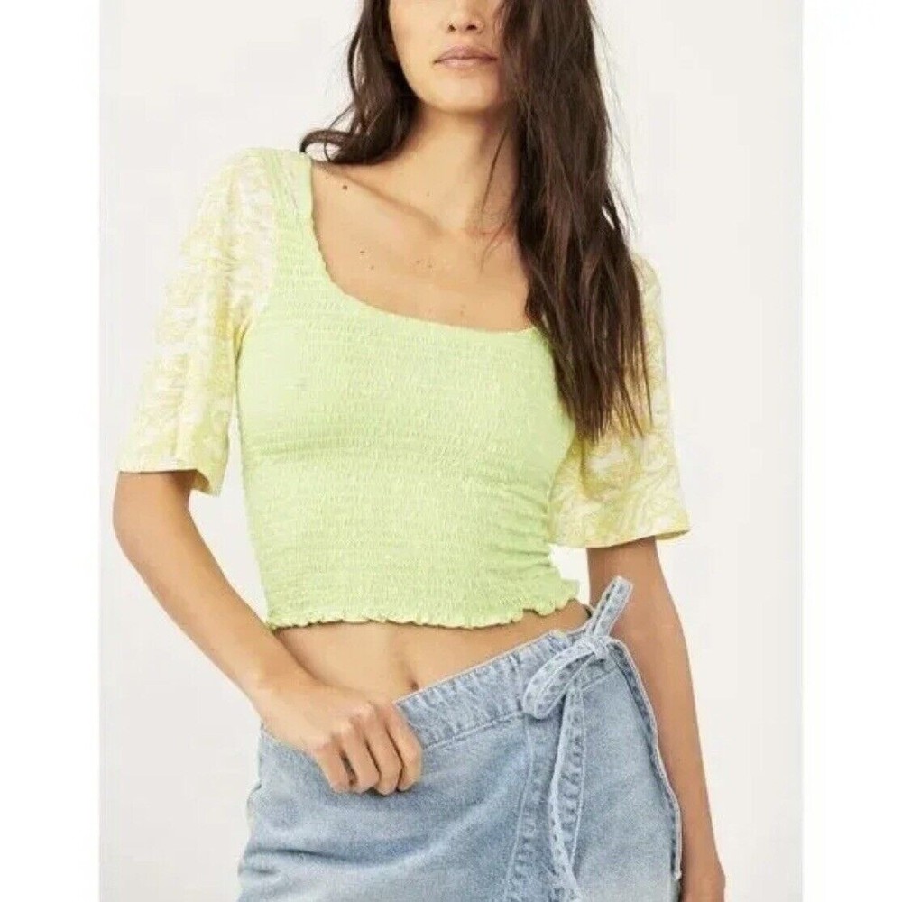 NWT✨Free People 🦋 Marigold Smocked Tee Blouse Key Lime Green Combo Floral XL - Picture 1 of 9